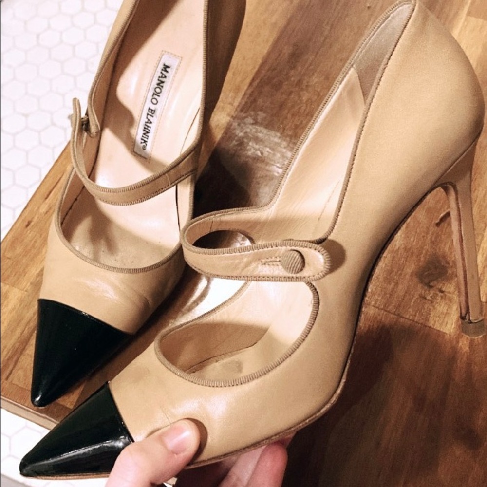 Size 39 Authentic Manolo Blahnik Campari Heels